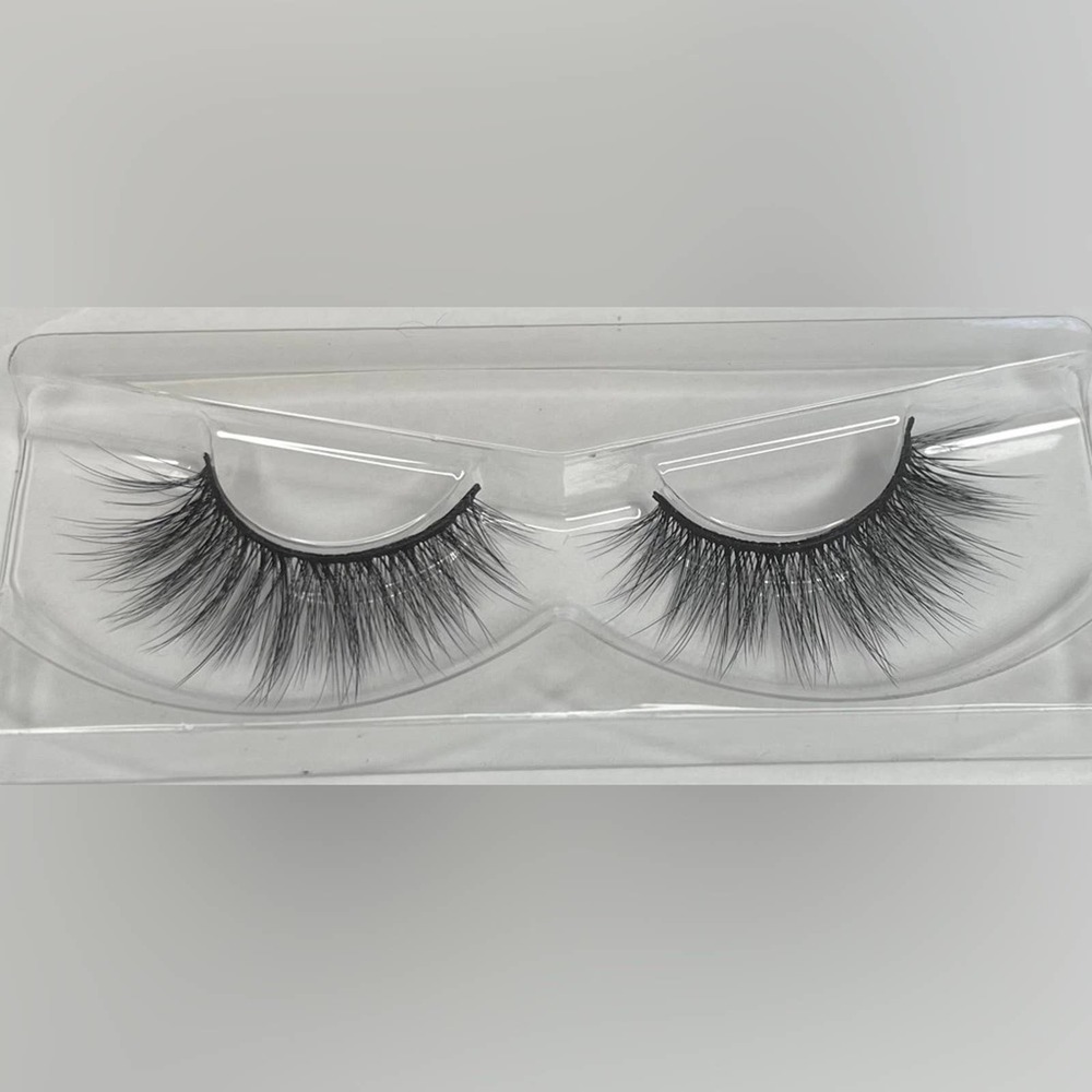 Forever Shymon Mink Eyelashes - Capri Mink Lashes